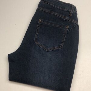 LIKE NEW VRS BASIC HIGH-RISE SLIM STRAIGHT JEANS EU40 (US12) x32 ⭐️